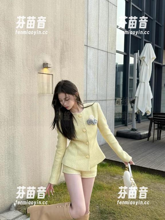 体验“Yuna (윤아)甜心”的在线作品，感悟青春的绽放与时光的流淌.txt